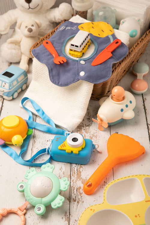 餐具玩具寶寶用品61六一兒童節(jié)物品攝影圖 攝影