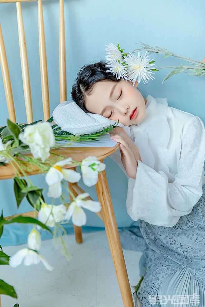 雷先生-樣片導(dǎo)師的兒童攝影作品《簡約》