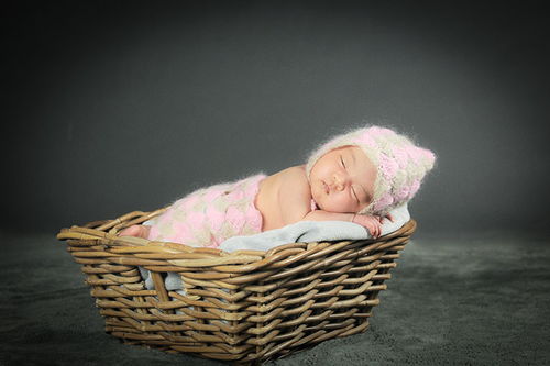 金色童年兒童攝影分享寶寶百天照的服飾搭配的4點小技巧