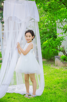 小新娘(4)_兒童攝影_黑光圖庫_黑光網(wǎng)