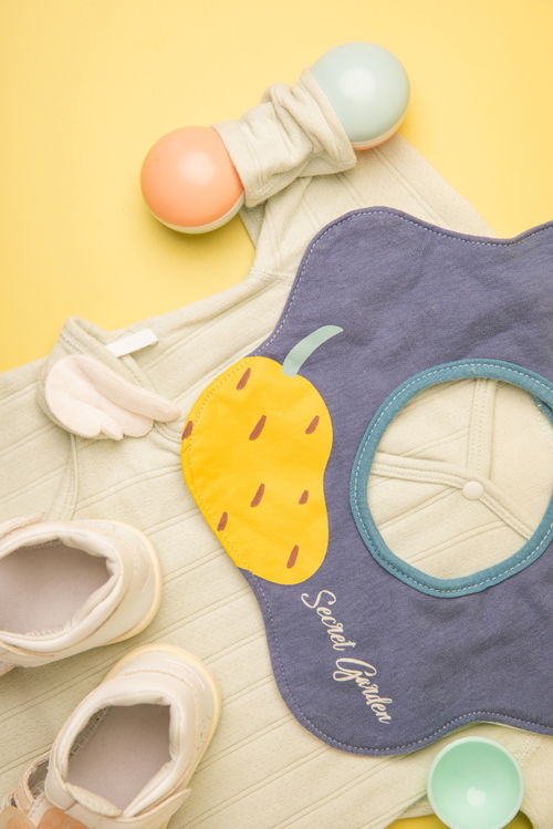 兒童鞋兒童玩具圍兜母嬰用品攝影圖 st攝影